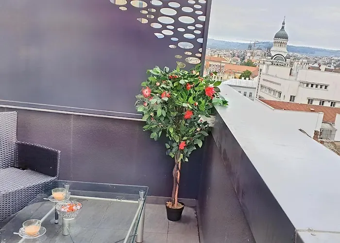 Cozy Penthouse In A New Business Building In City Center. Free Private Parking クルージュ＝ナポカ